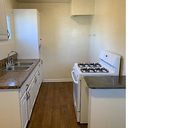3rd image of 1334 W 94th St