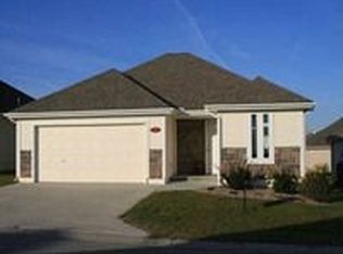 516 Neptune Dr, Raymore, MO 64083