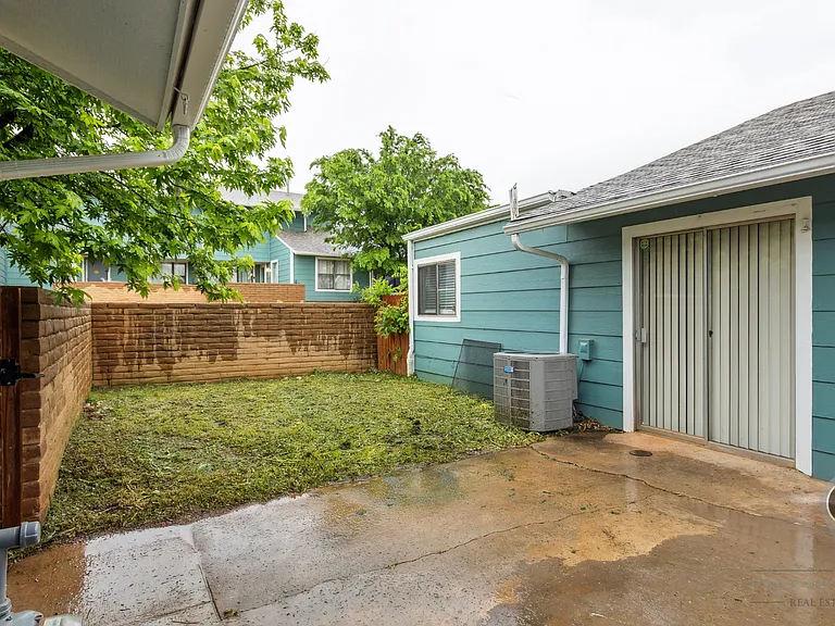 2721 Indian Creek Blvd — Photo 25