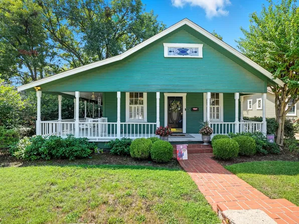 3817 Clarke Ave, Fort Worth, TX 76107