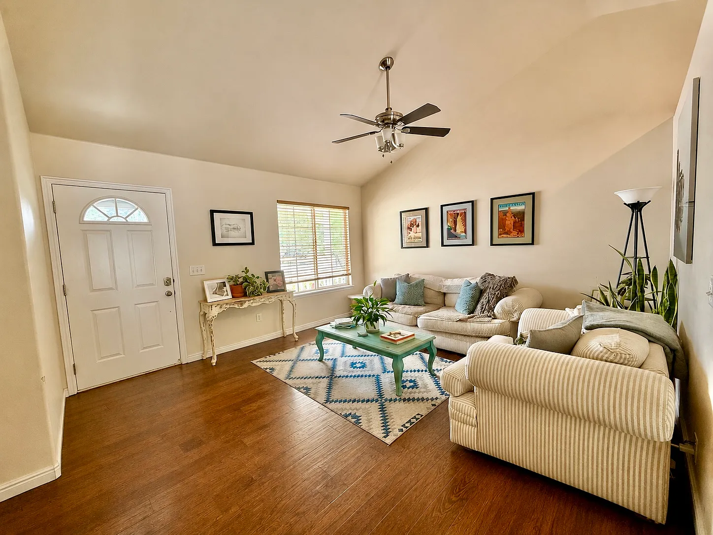 5 bed, 2026 sqft, $3,950 — Photo 3