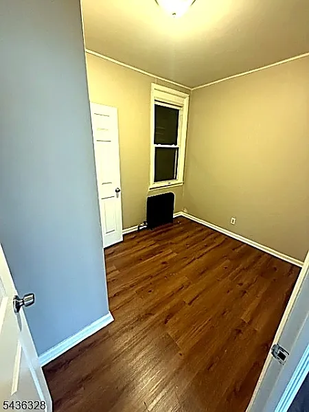3 bed, $2,395 — Photo 4