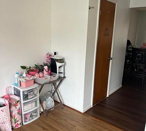 5th image of 1184 Eagle St
