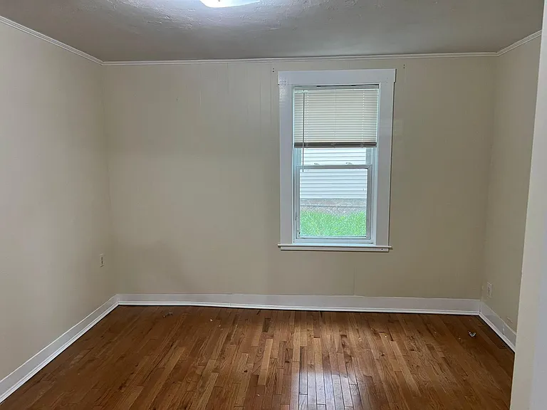 86 Ingleside Ave #1 — Photo 6