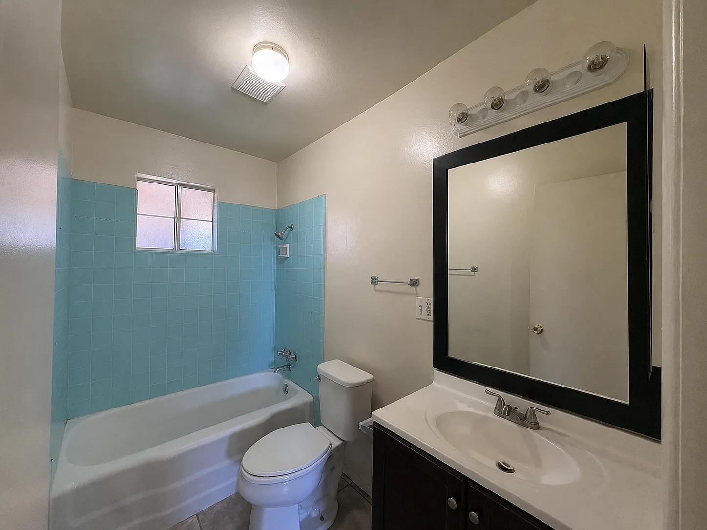 2 bed, 700 sqft, $2,000 — Photo 4
