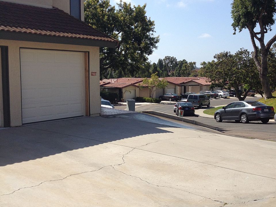 Exterior of this end unit