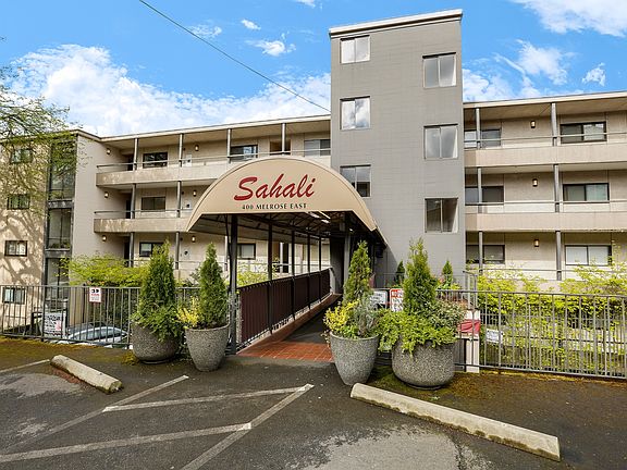3rd image of 400 Melrose Ave E APT 602