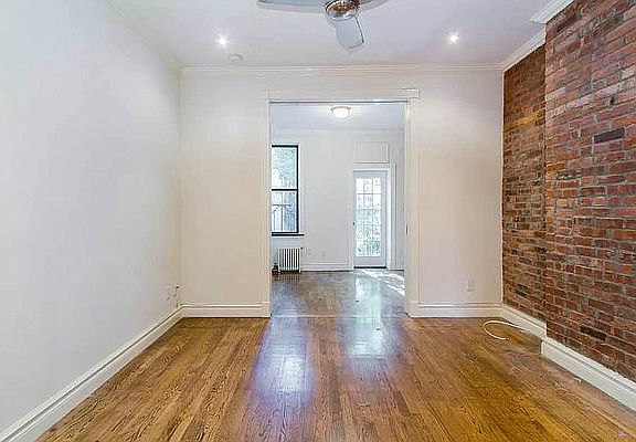 2nd image of 280 Mott St #23