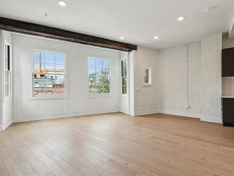 1216 Shackamaxon St — Photo 11