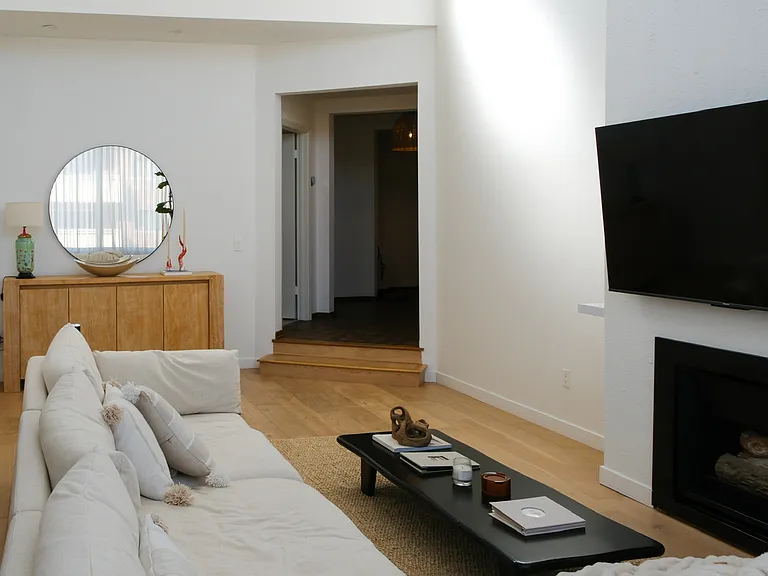 1509 Greenfield Ave #Penthouse 2 — Photo 5