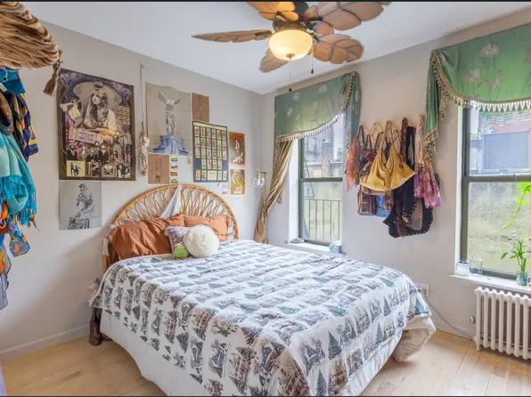 406 W 48th St, New York, NY