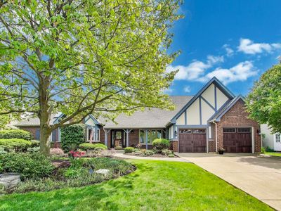 2041 Chatham Dr, Wheaton, IL, 60189