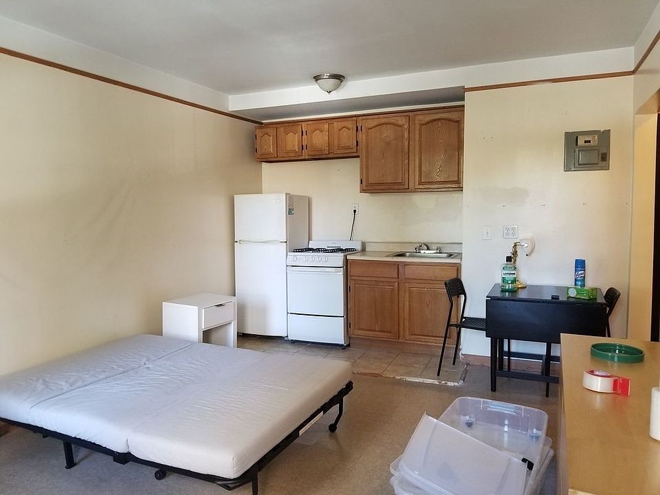1st image of 10 Midwood St APT 2L