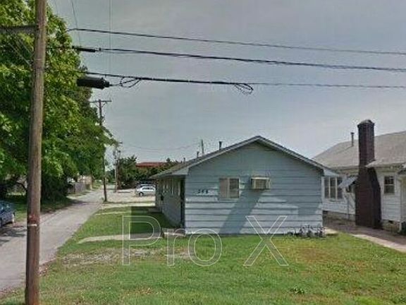 2nd image of 208 W 1st Triplex APT C