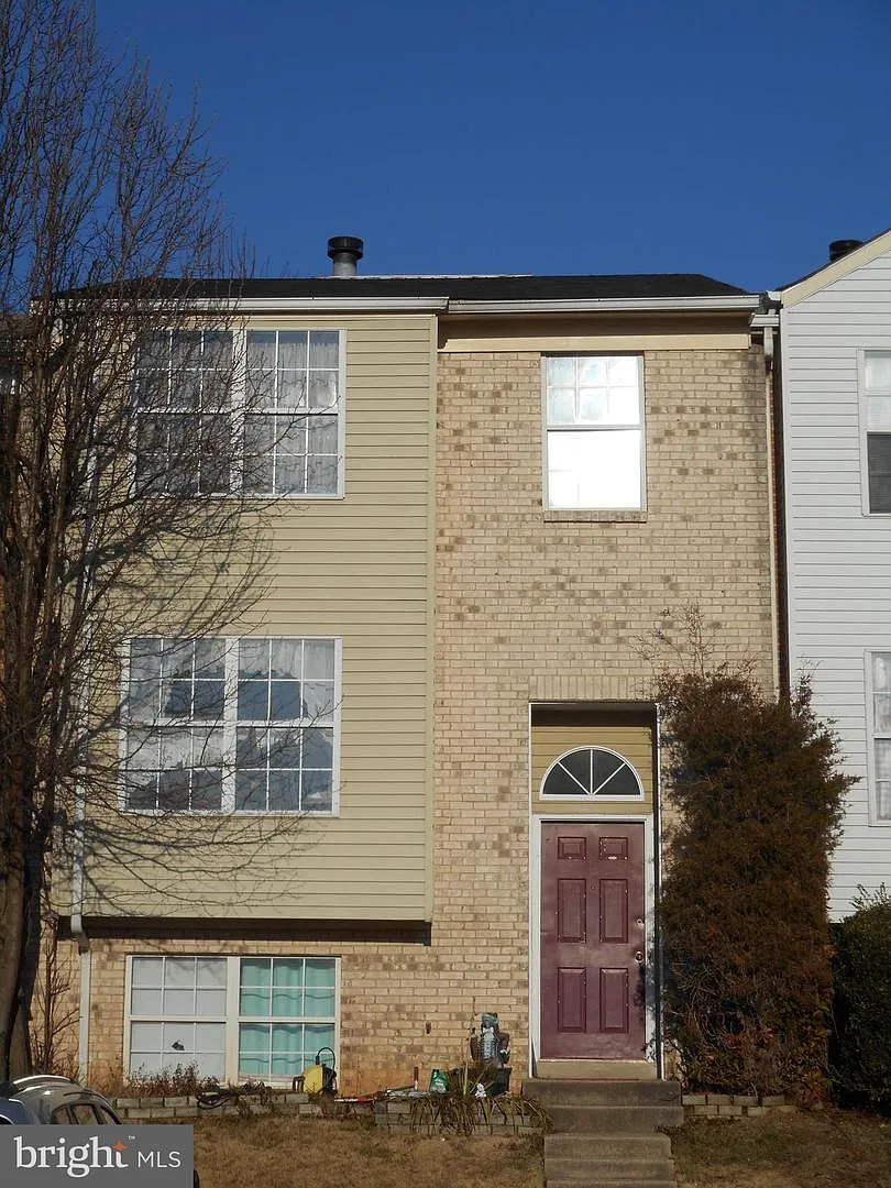 3 bed, 2208 sqft, $2,750 — Photo 1