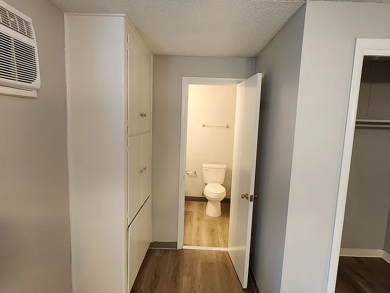 Patriot Apartments — Photo 20