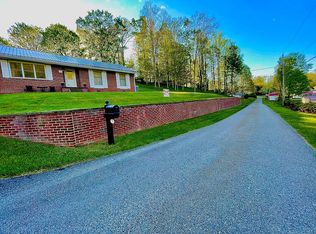 706 East St, Summersville, WV 26651