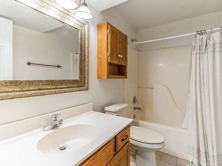 13585 Summit Dr — Photo 27
