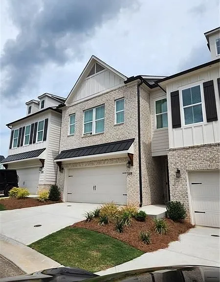 1218 Westshore Dr — Photo 1