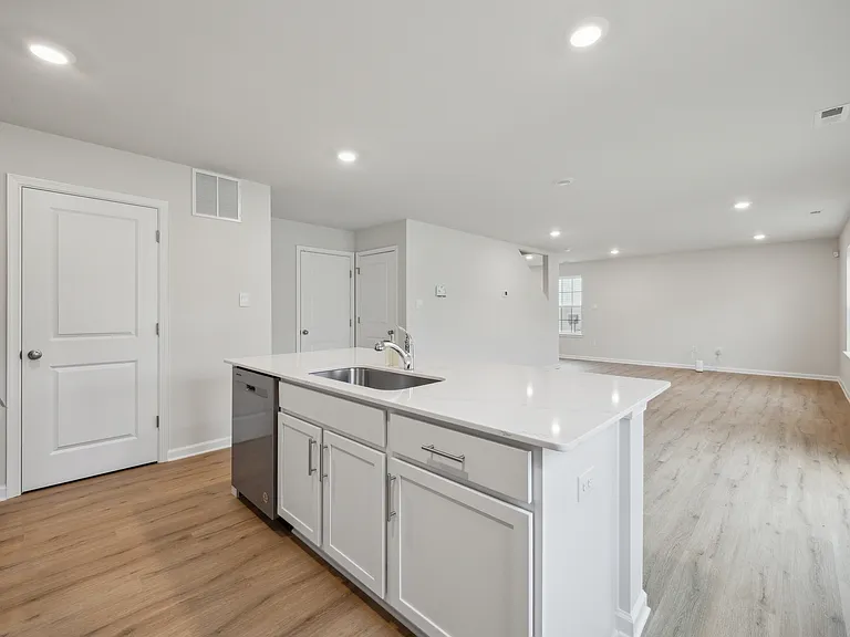 107 Malibu Dr — Photo 11