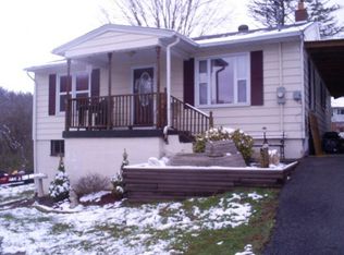 104 Cole St, Richlands, VA 24641