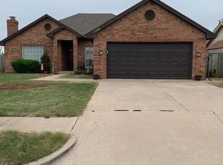 1344 Chimney Hill Rd, Yukon, OK 73099