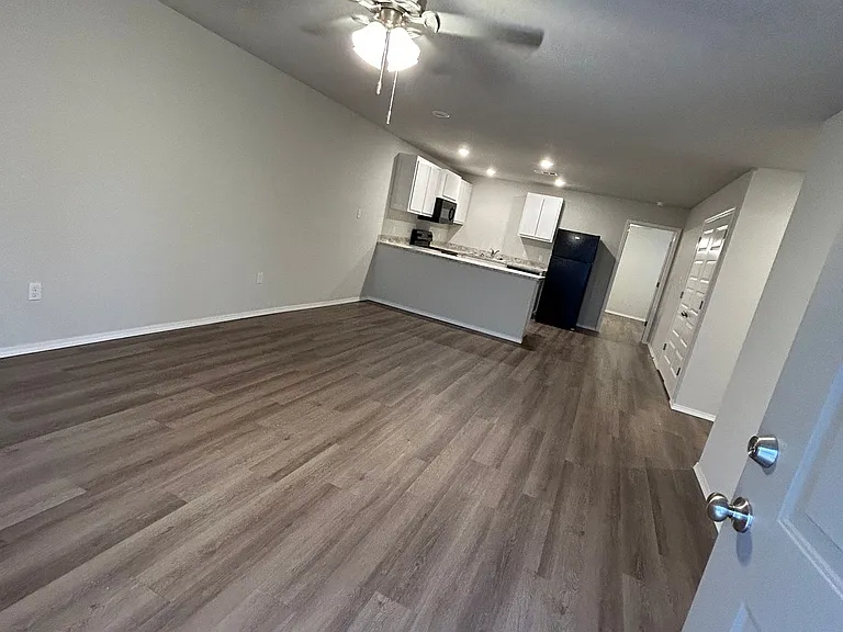 2215 Forrest Loop — Photo 22