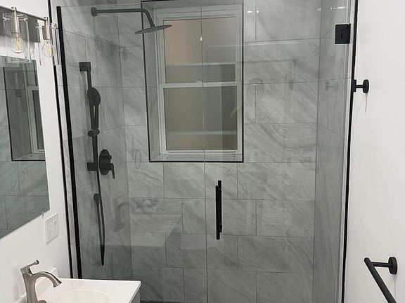 3rd image of 4409 N Drake Ave APT 1