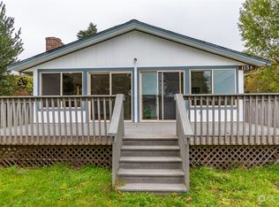 1159 S Lockwood Dr, Coupeville, WA 98239