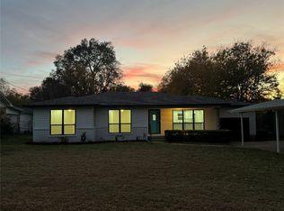 111 Davidson Dr, Terrell, TX 75160
