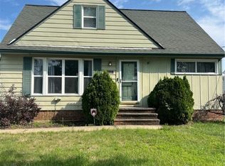 15601 Ramage Ave, Maple Heights, OH 44137