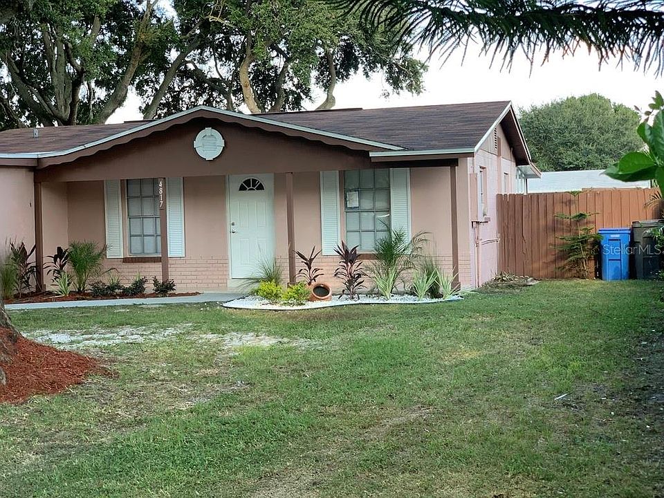 1st image of 4817 Holiday Dr