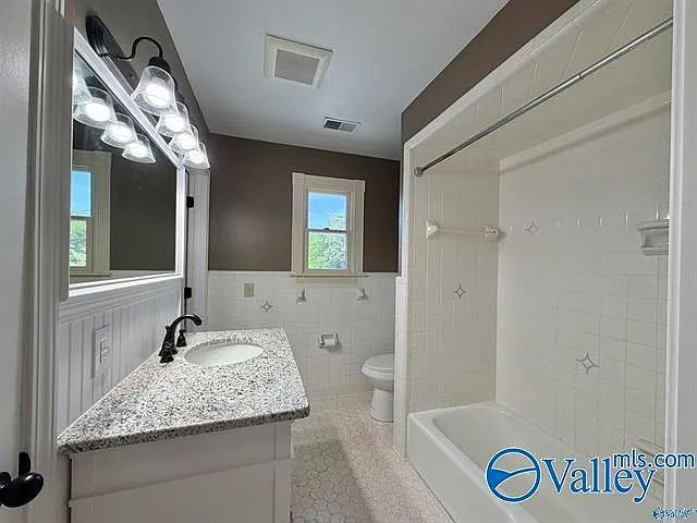 1208 Willowbrook Dr SE #C — Photo 10