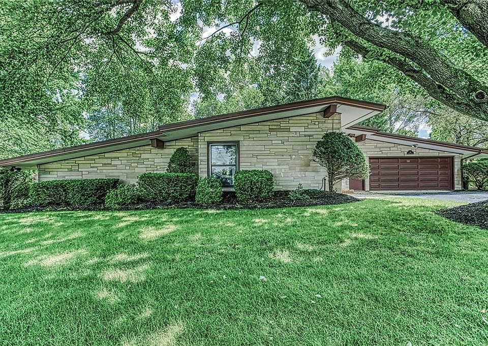 1st image of 110 Pleasantview Dr