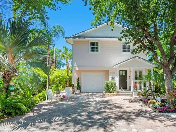 2800 Lakeview DR #5, NAPLES, FL 34112