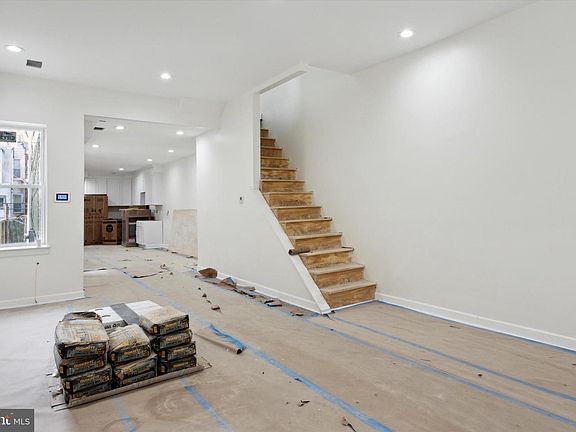3rd image of 3054 N 15th St