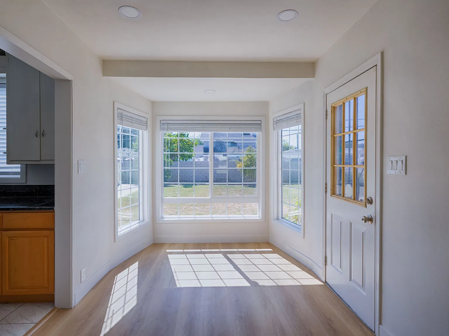 2 bed, 1.5 bath, 970 sqft, $3,100 — Photo 3