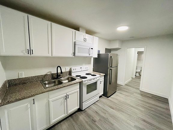 2nd image of 246 W Philadelphia Ave APT 5