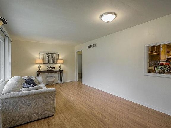 5th image of 12305 E 47th Ter S