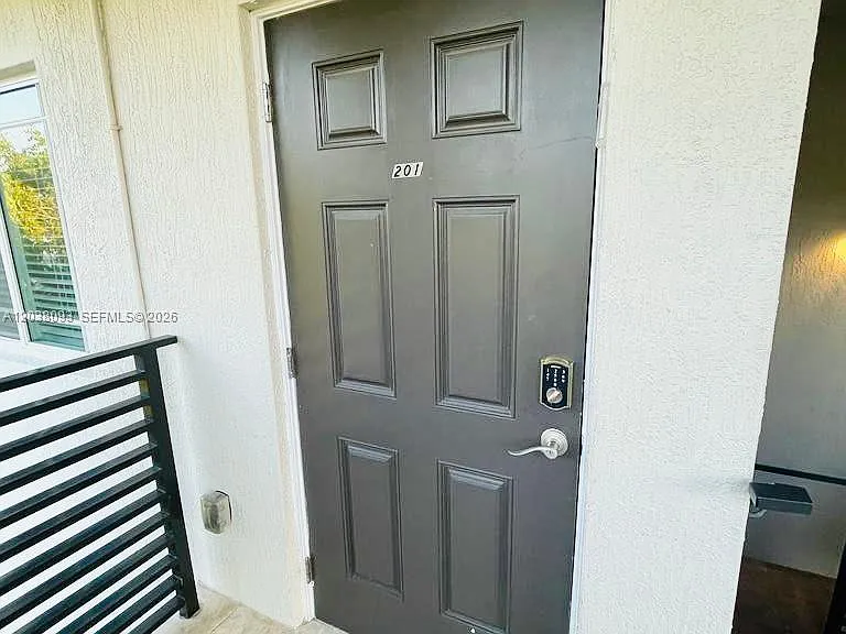 106 SE 9th Ct #201 — Photo 20