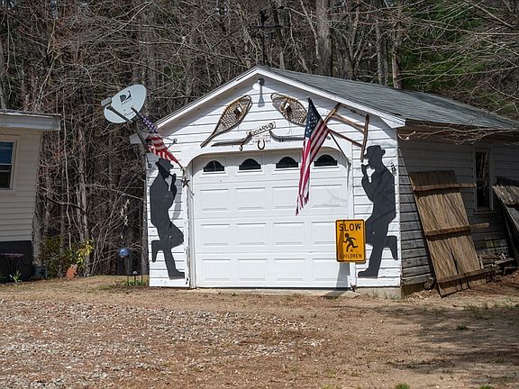 3rd image of 87 Turnpike Rd