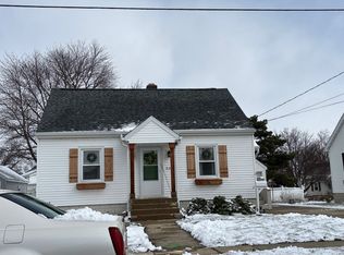 535 E Madison St, Morton, IL 61550