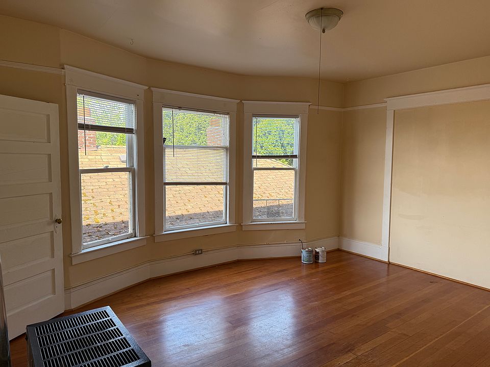 Large Bay Window in Living Room