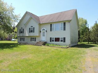 1133 Wallace St, Stroudsburg, PA 18360