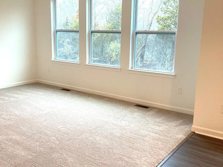 9391 White Tail Dr — Photo 3
