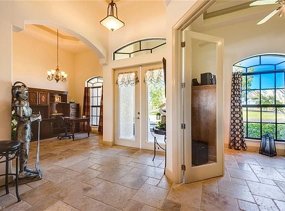 5th image of 4021 SW 5th Pl
