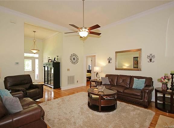 4th image of 109 Kingfisher Dr