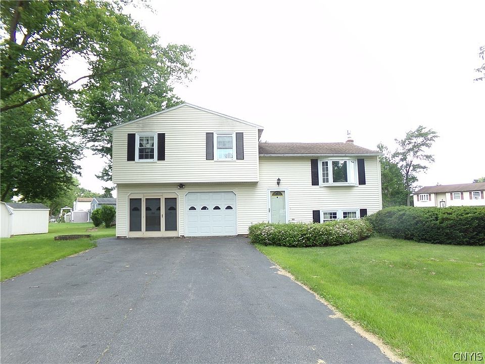 1st image of 7741 Doe Haven Cir