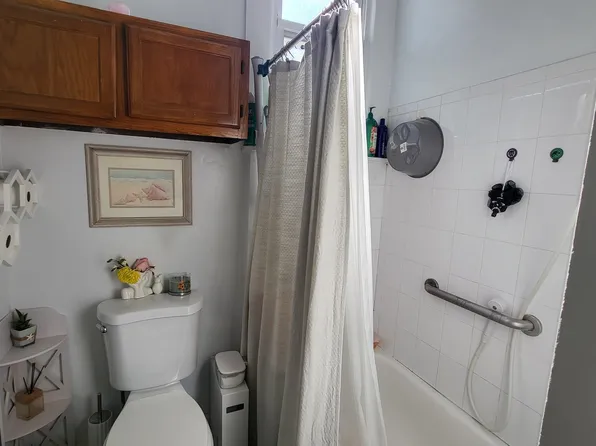 1506 Summit Avenue image 29 of 44