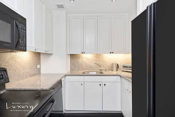 Rented by Keller Williams NYC | media 7